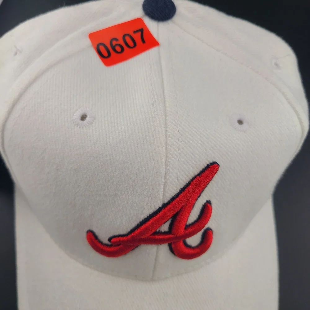 Vintage Logo Athletic Atlanta Braves MLB Baseball Cap Mens White Red Logo Hat